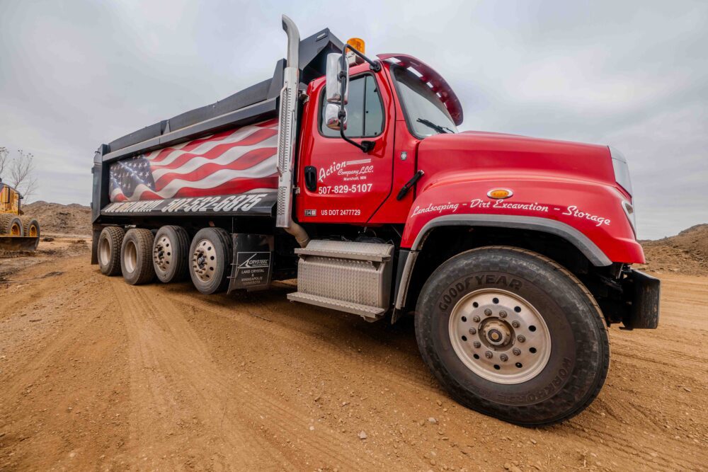 Freightliner Dump Truck - Image 4