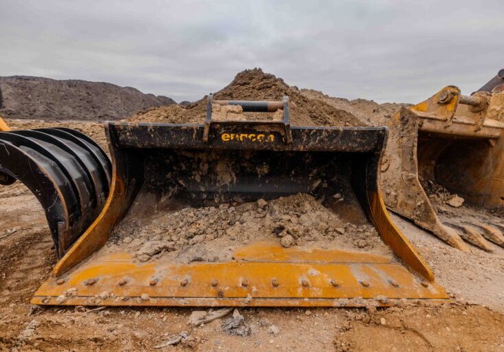 25-AC-equipment-rental-18917